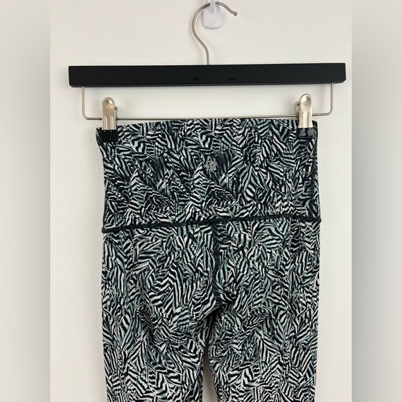 LULULEMON Wunder Under Pant (Hi-Rise) (Dazzle Nulux)Leggings Size 4 - Picture 8 of 12